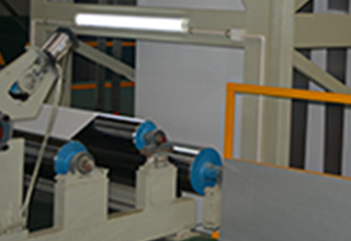 一種新型聚氨酯環(huán)保裝飾建材的生產工藝